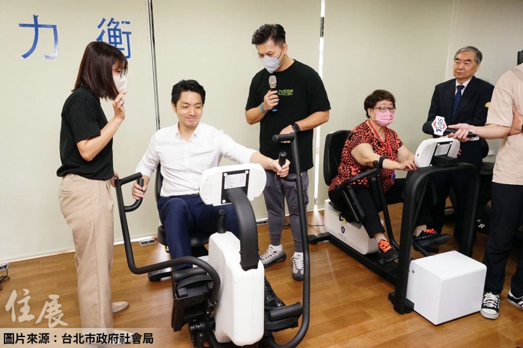 信義老人服務暨日照中心啟用 營造在地友善安全居住環境