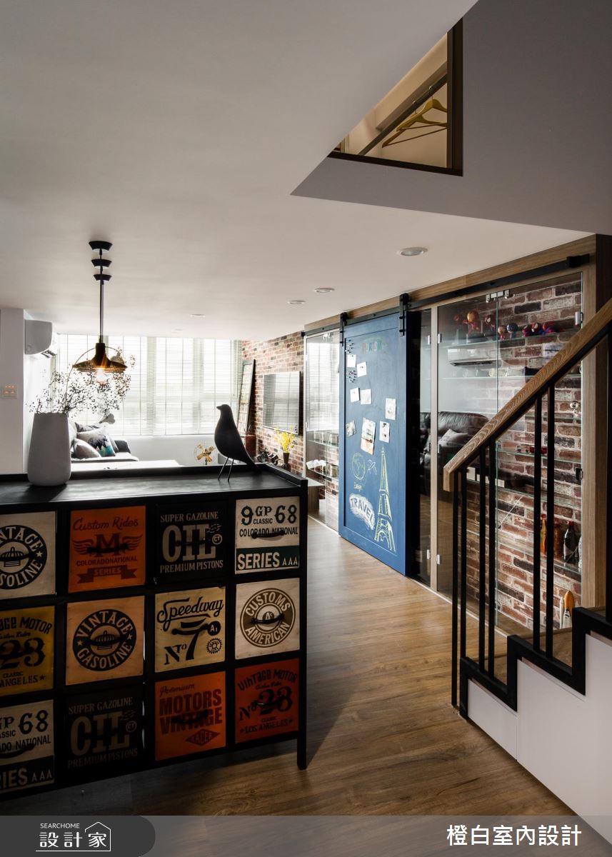 一覺醒來發現身在咖啡店！設計師把我的中古屋變美了