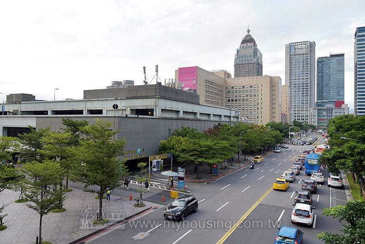 地上權案「王中之王」世貿三館12月招標