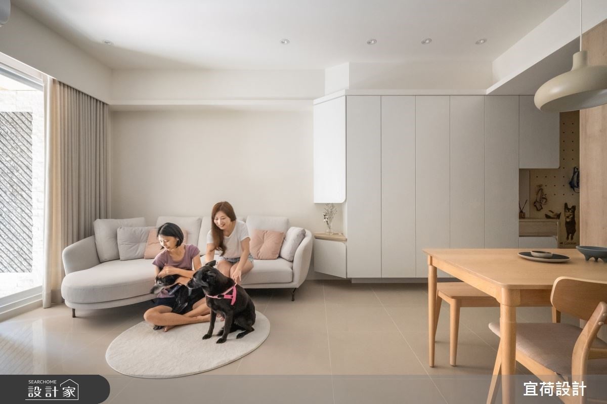 中古屋變身國際大獎作品！光感簡約風洗去舊痕，打造充滿愛的寵物親子宅
