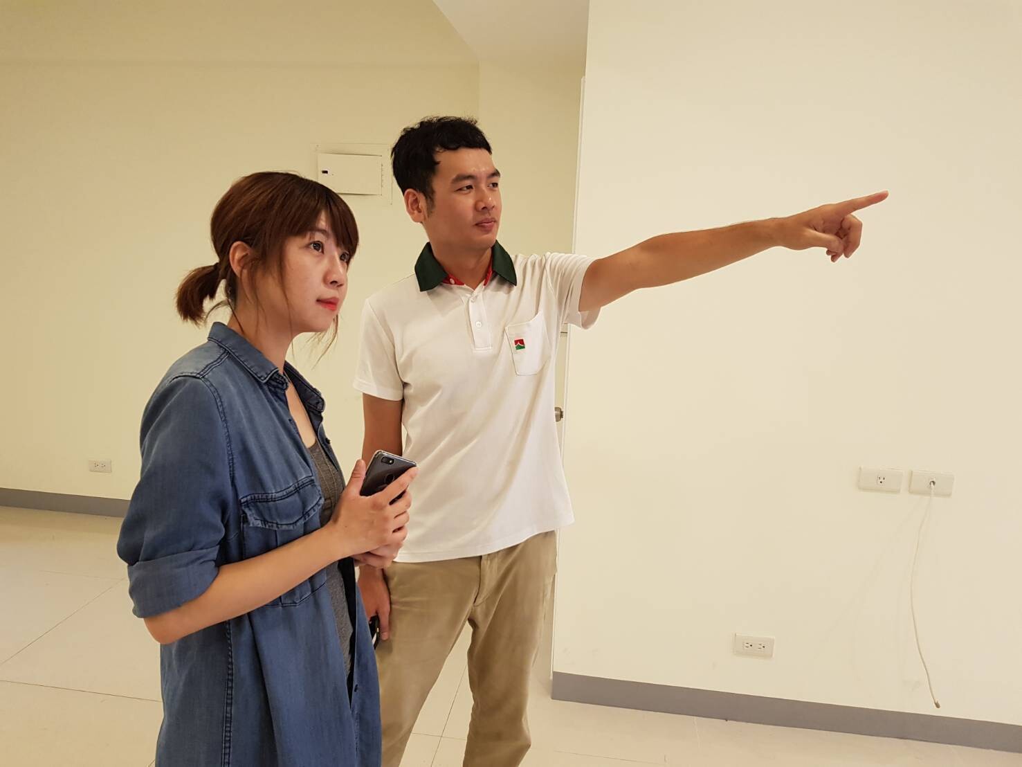 梅雨季節適合看屋，可檢視屋況有無滲漏水。除此之外，慎選房仲提供完善的漏水保固也相當重要。