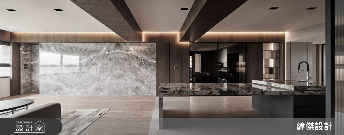 自然建材與光線交織質感空間，中古屋變身50坪現代風豪邸