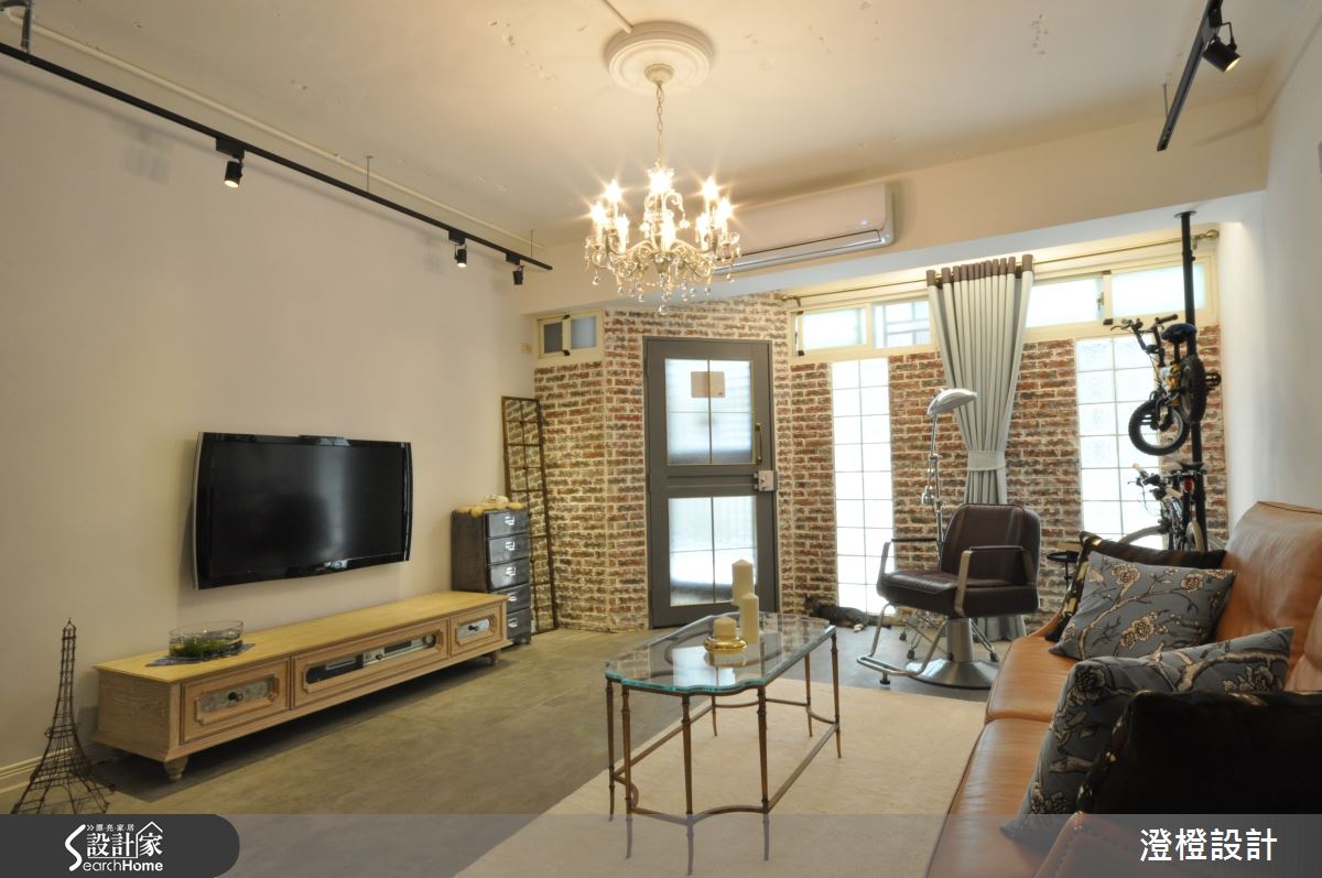 化老屋為不思議機能的夢幻混搭宅！一家四口與寵物的前衛時尚生活