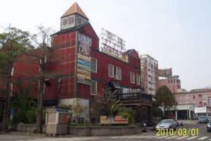 合法PUB一店難求！台中商業區樓店夯