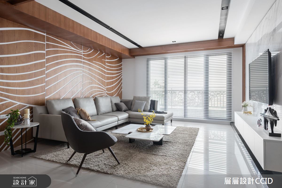 80 坪現代風大宅！打造一面會律動的沙發牆 