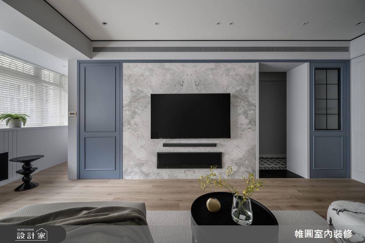 42坪老屋逆齡再現美式宅！莫蘭迪藍色、花磚與石材演繹優雅靈感，中島餐...