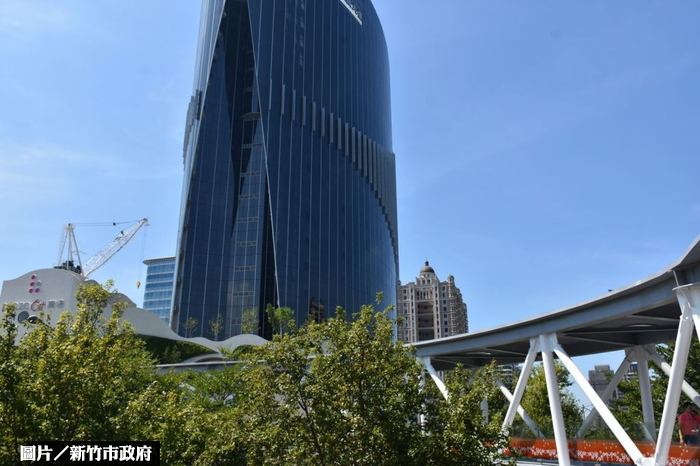 竹北首座購物商場　暐順6+PLAZA試營運