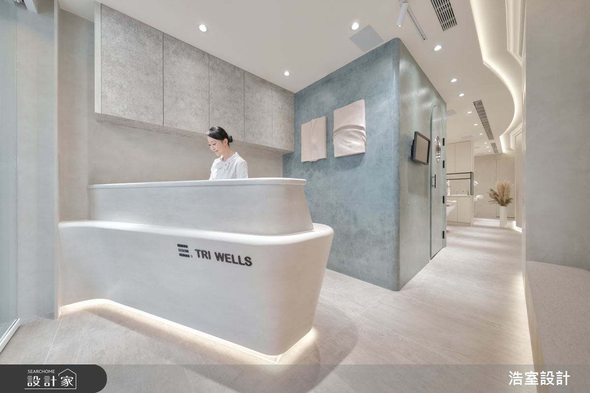 揮別陰暗狹長老屋！14坪商空善用坪效，再創質樸清新的牙醫診所