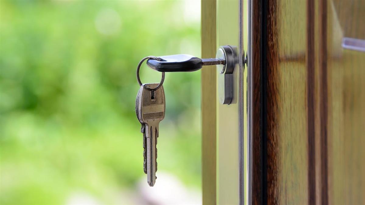 她繳十年房租被分手 才驚覺「男友是房東」