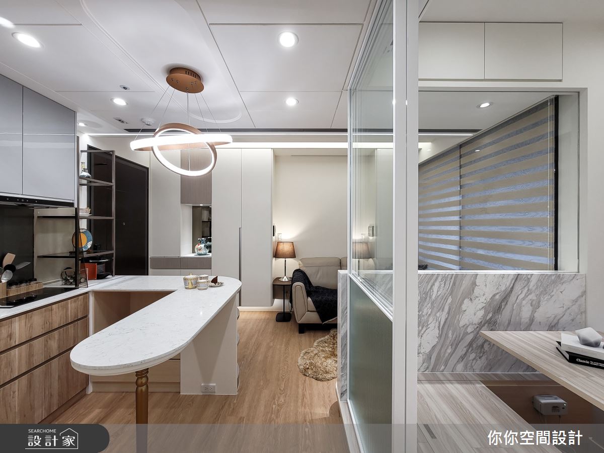 北歐小宅放大一倍！超強機能核心，可在吧檯喝咖啡、多功能室進行休閒娛樂