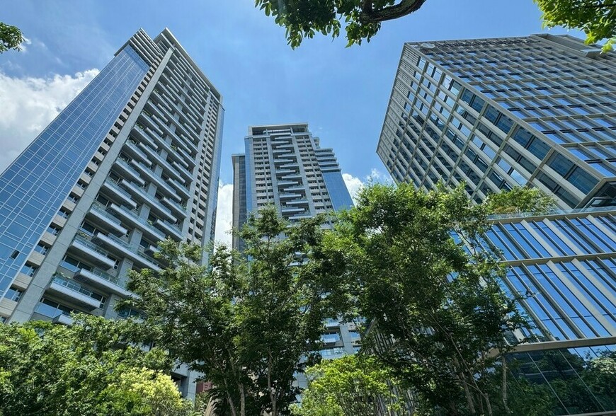 我朋友前陣子才在杜拜買房，美伊戰爭爆發房價會崩盤嗎？