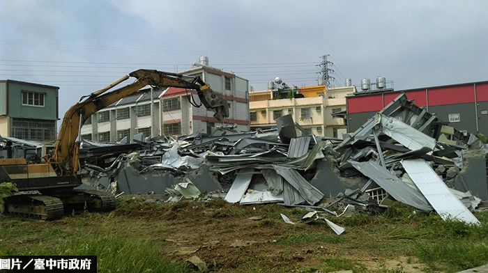 豐原農地違建不聽勸　遭市府勒令強拆