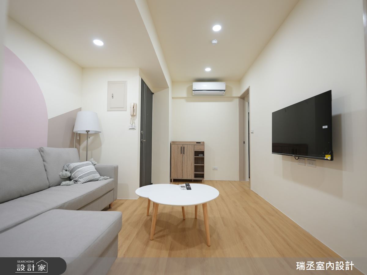 30年中壢老屋！重整格局、翻修基礎工程、加強老屋隔音，一間隔兩戶滿足...