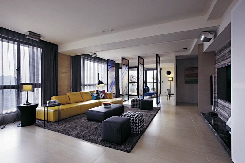 Roaming Light 光顏．悅色