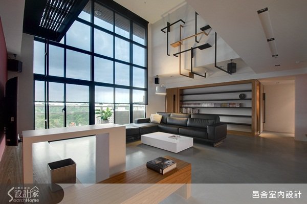 歡迎來到超光感樂活空間劇場