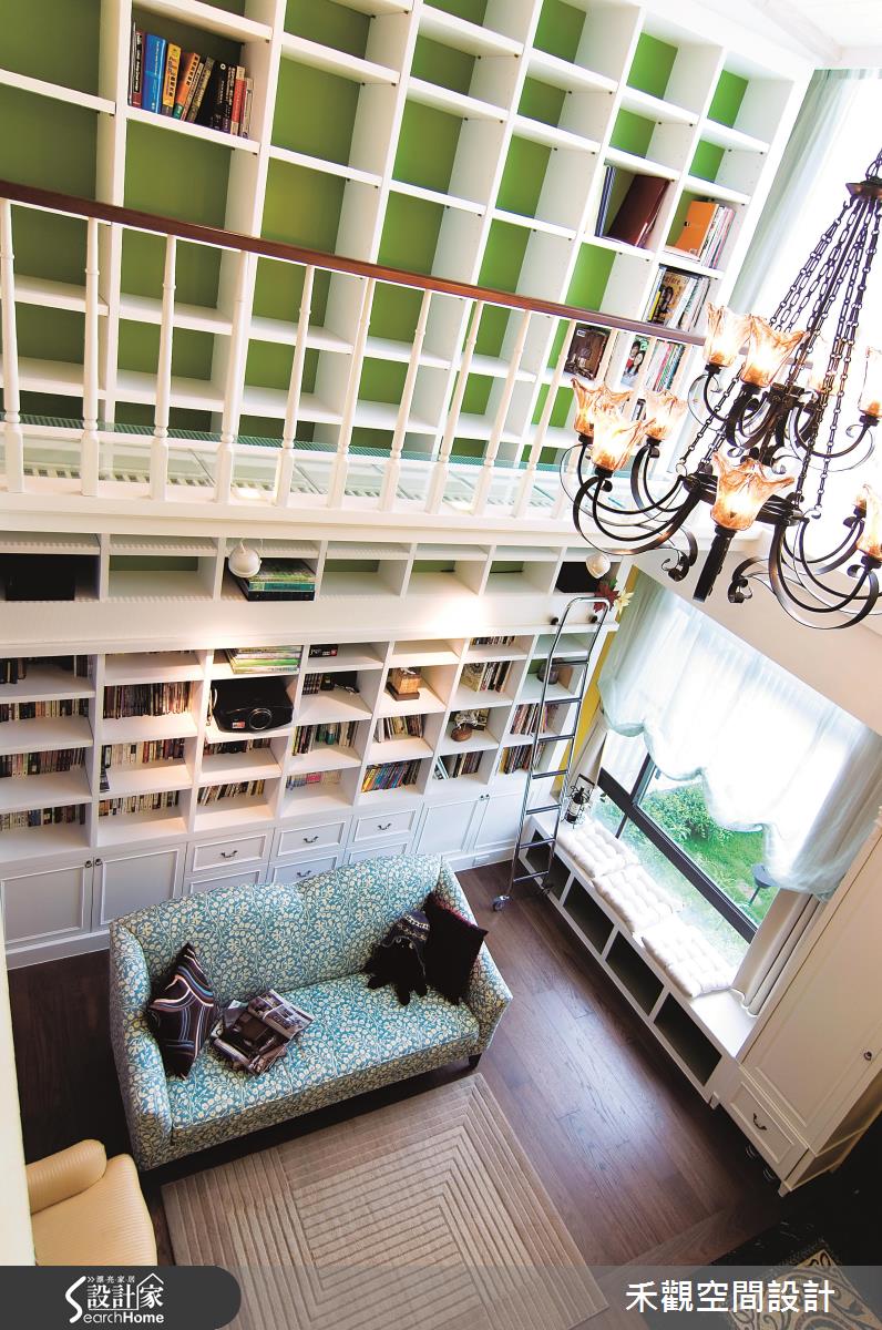 在 6 米挑高別墅　創造美式漢普敦繽紛風情