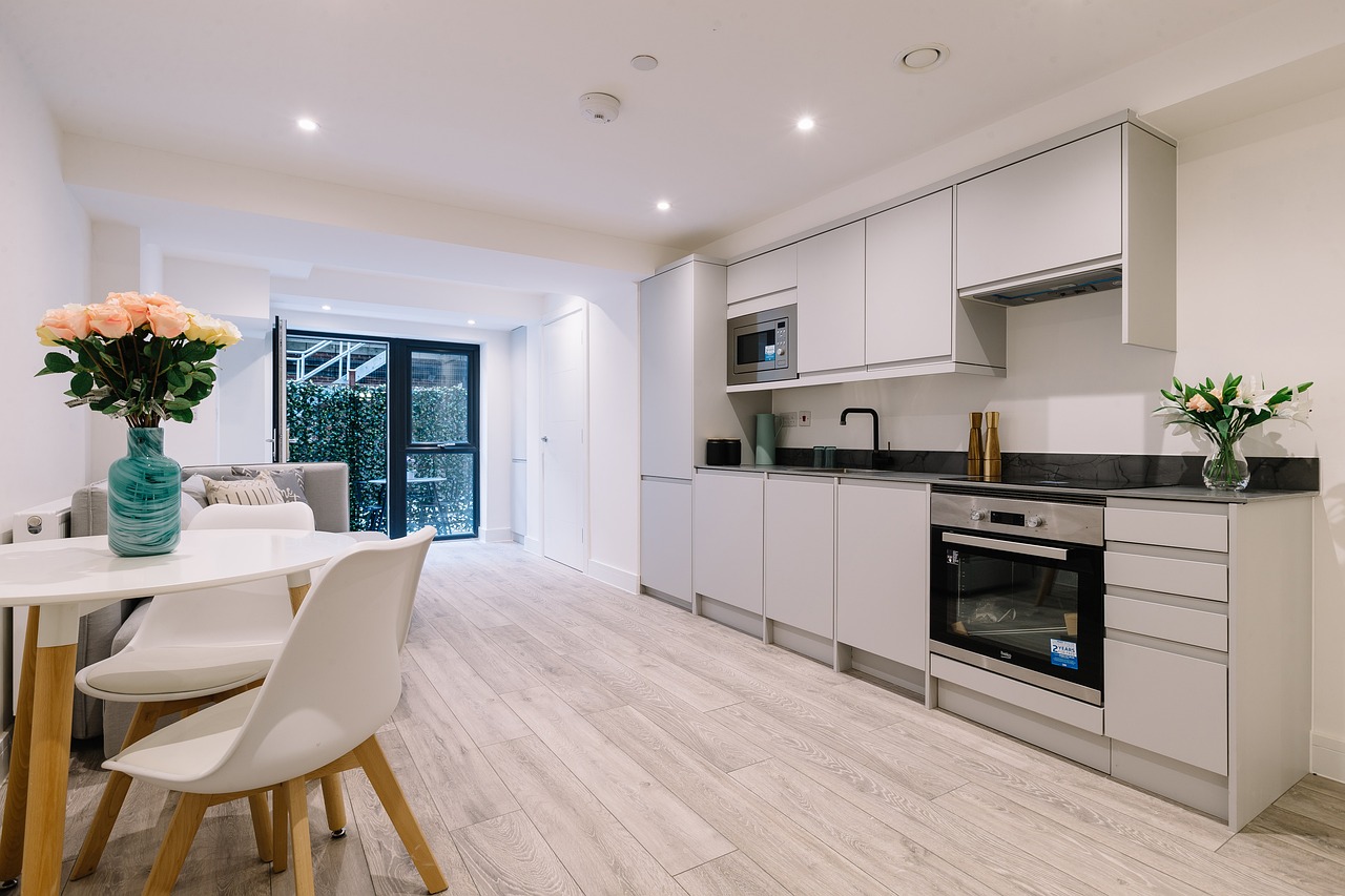 60K男踮腳尖買房！家人贊助頭款衝了 卻因1事「賠錢也要逃」