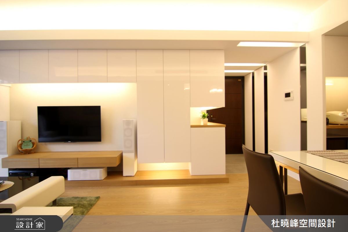 猜猜哪裡有大容量櫃？27 坪北歐宅實現隱形收納術