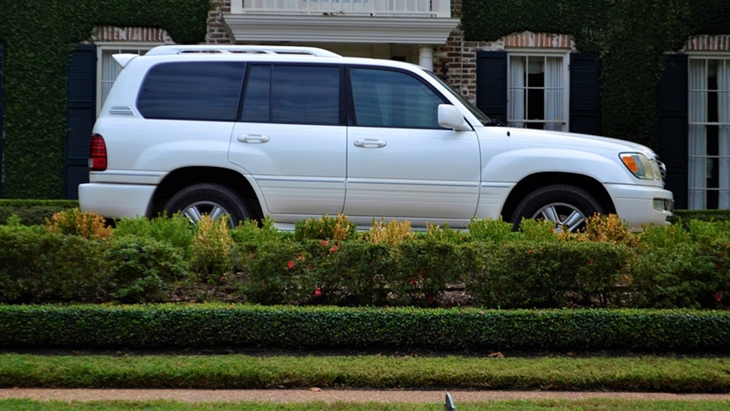 阿嬤不願裝鐵門 三合院慘變停車場 網曝1招：沒人敢亂停