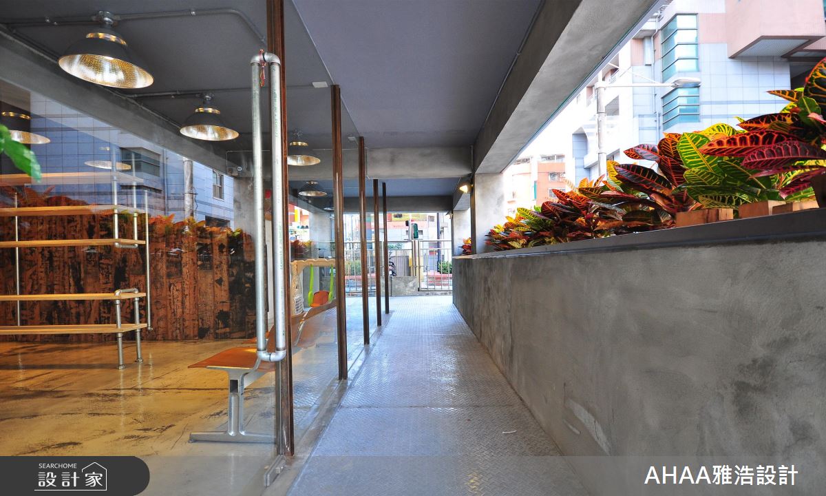 老屋的逆襲！循著都市綠廊，看見Loft風診所之美