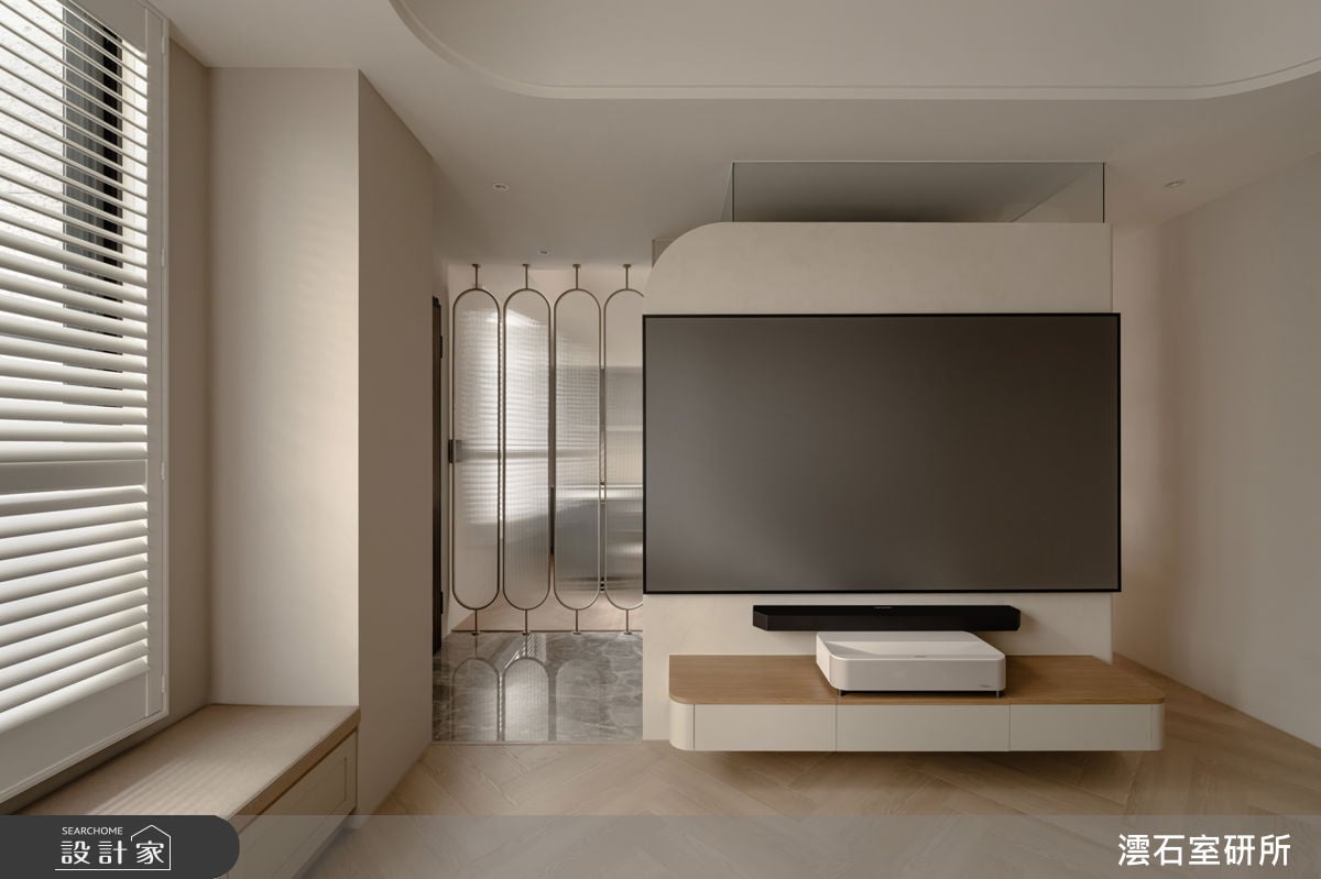 58坪奶油白美式風別墅，安全圓弧設計與機能收納一次到位