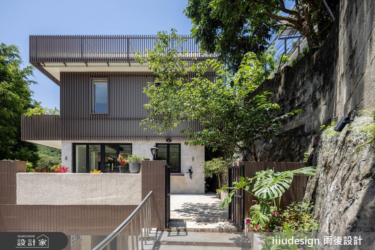 北台灣50年老屋翻新，為古董傢俱而築的時光之居！日光漫入、綠植環繞，...