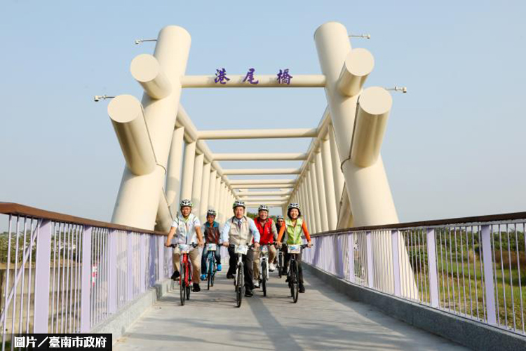 台南港尾鐵橋通車 打通雙博自行車道