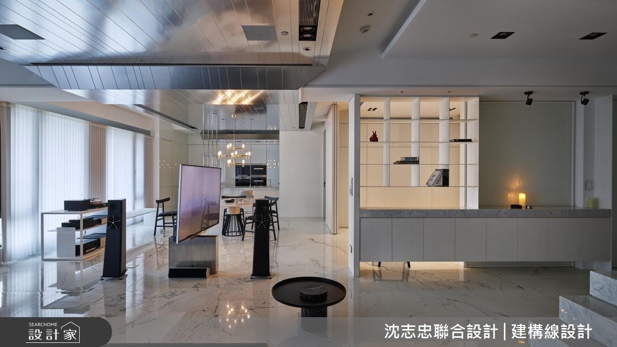 純粹淨白、光影韻律的流轉交織！細膩漫遊精品複層現代宅