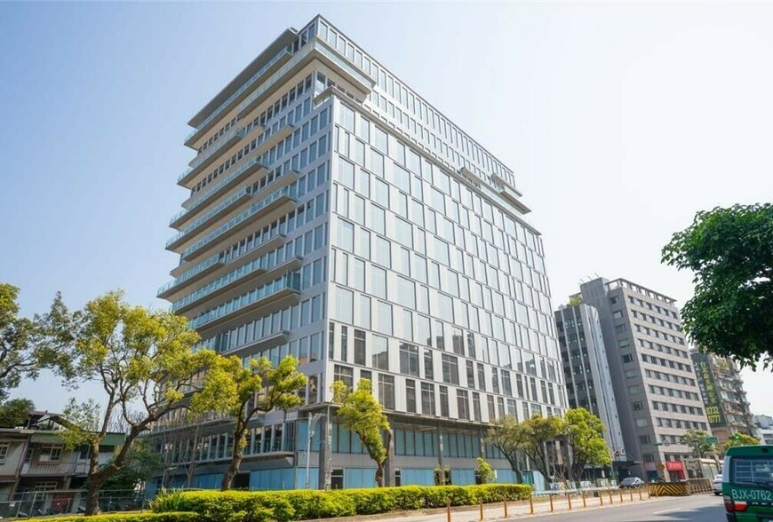 【松山機場門戶再造】鑽石級綠建築都更案竣工 創文資跨區保存典範