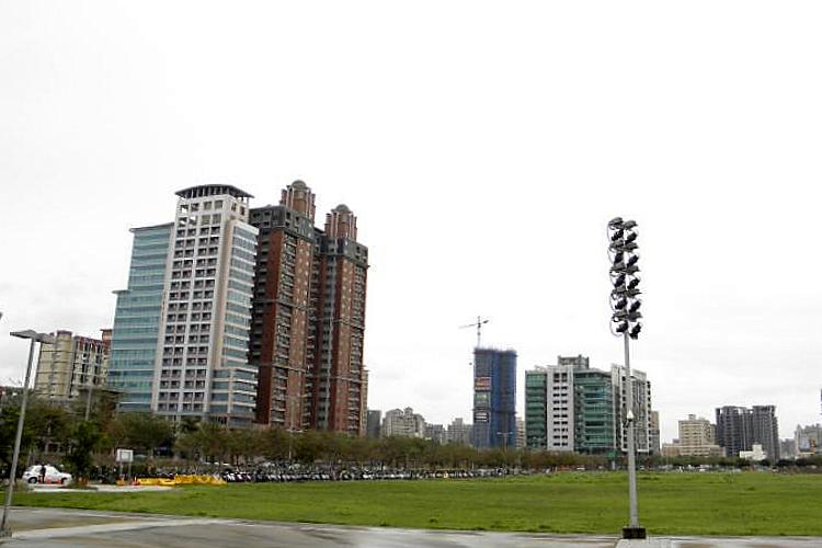 房市回升玩真的！3月房屋移轉數月增率、年增率暴衝