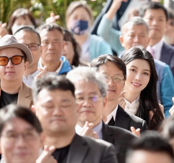 從亞洲醫美P&G及高露潔併購案，創新集團廖柏宇打造完整人寵共生線上線下...