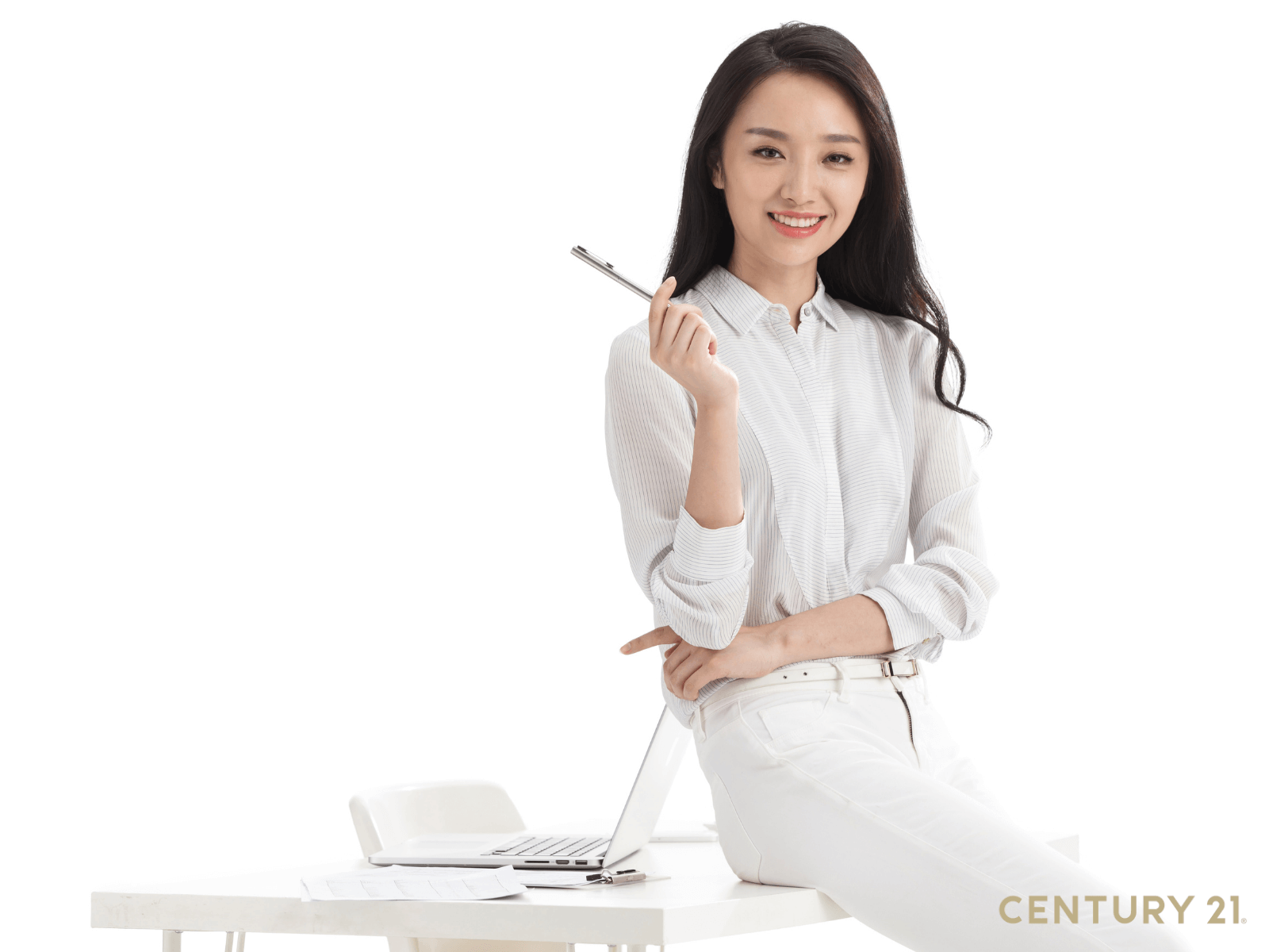 許多女性覺得擁有房子比起擁有丈夫更有安全感，也因此女性買房的比例也隨之上升。（圖片來源_21世紀不動產）