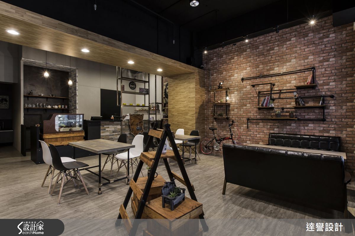 大口吃漢堡！ 令人流連忘返的 25 坪 Loft 風美式餐廳