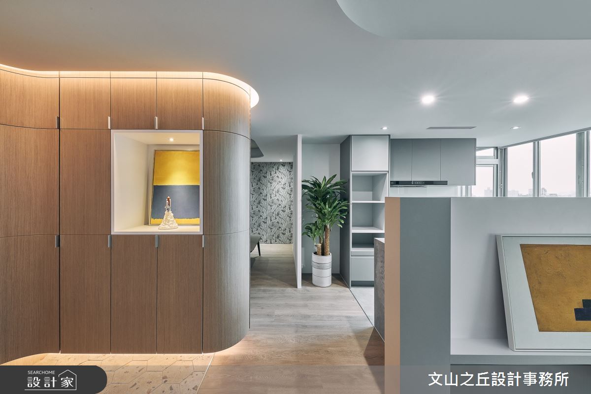 老屋翻新後，一家四口開啟每天跟河景Say Hi的療癒生活