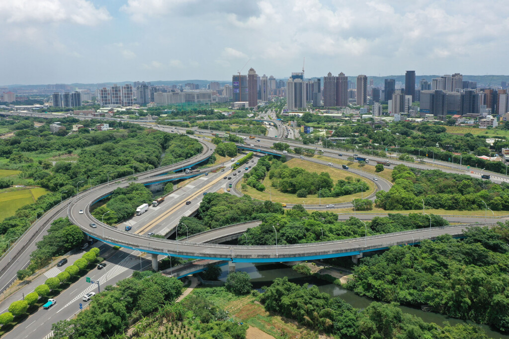 【宜誠天玓】中路雙制震三景⾸排風光⼤宅