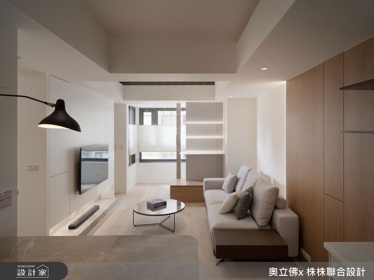 信義區 15.7 坪老屋翻新，以「多功能活動門」實現2房2廳彈性格局與高機...