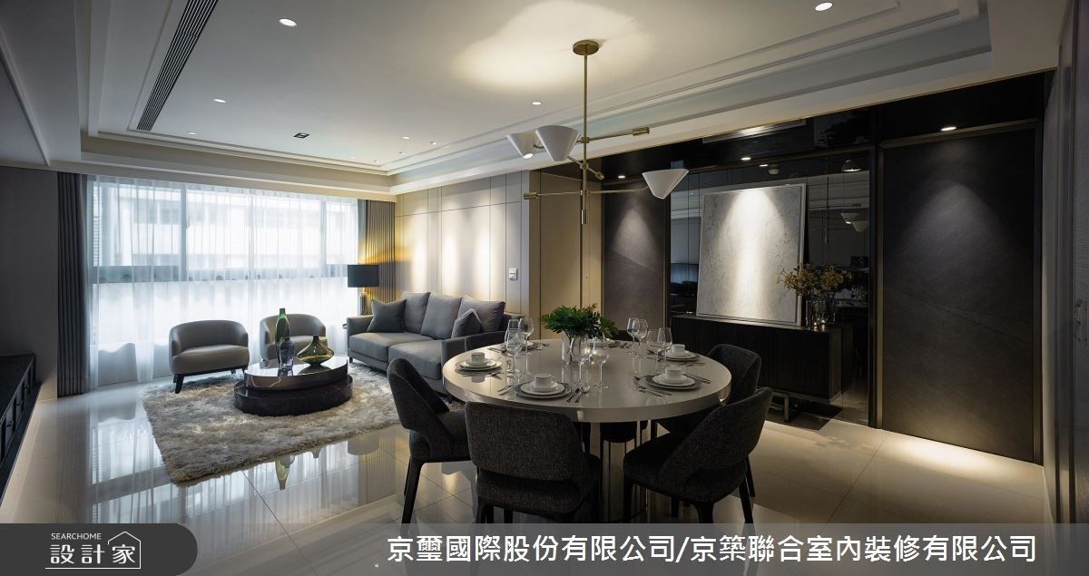 鏡面與石材建構出點線面的宏偉氣韻！注入金融業屋主的理性與感性，開發6...