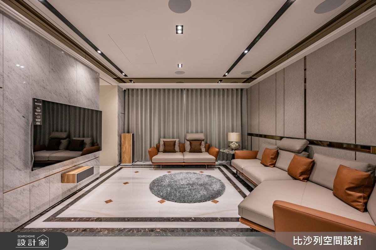 凝聚一家人好感情的透天別墅！樓梯下方變身時尚吧檯和多功能遊戲室