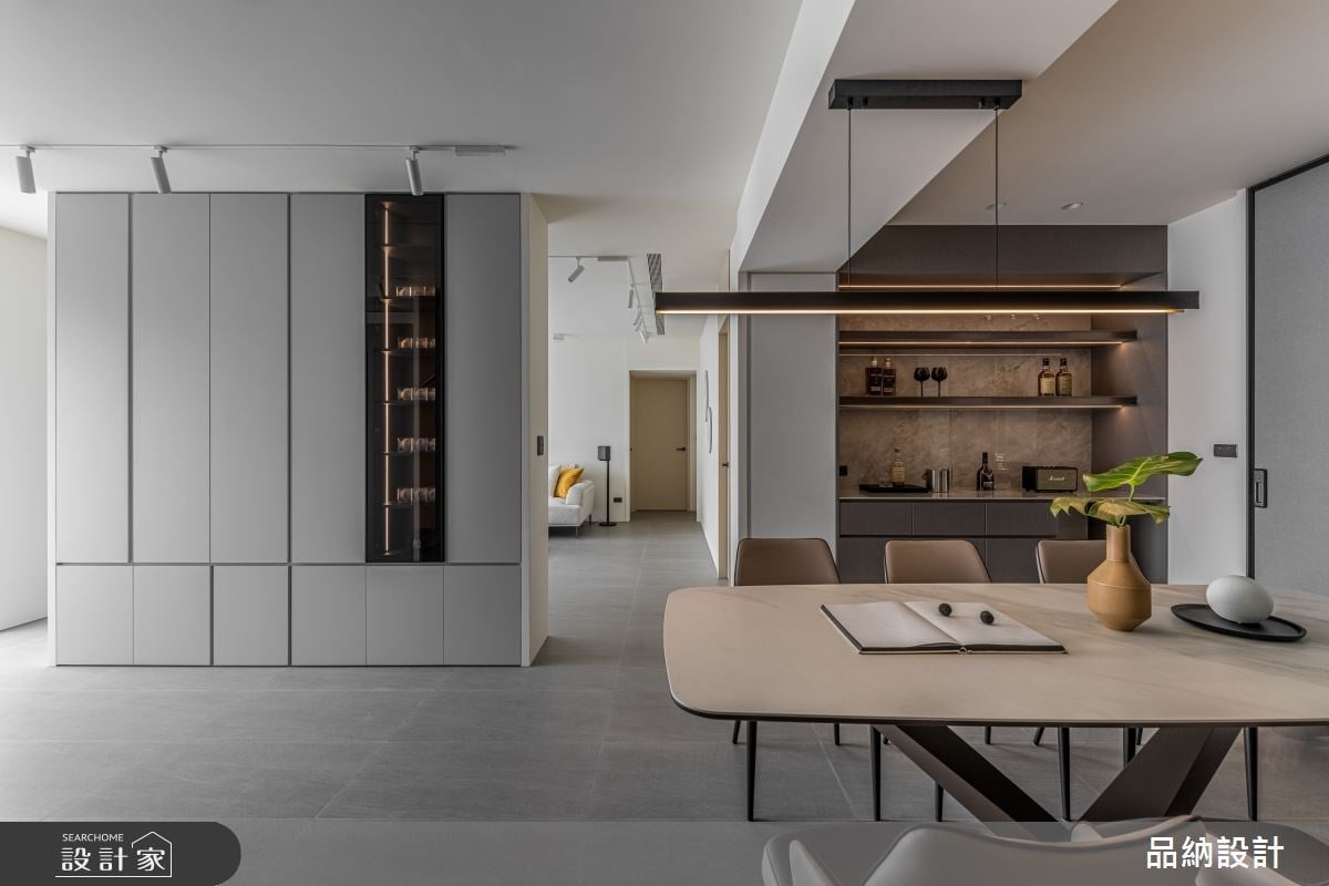 40坪老屋翻新，精選材質X回字型動線，大幅引光入室，打造精緻的現代居所