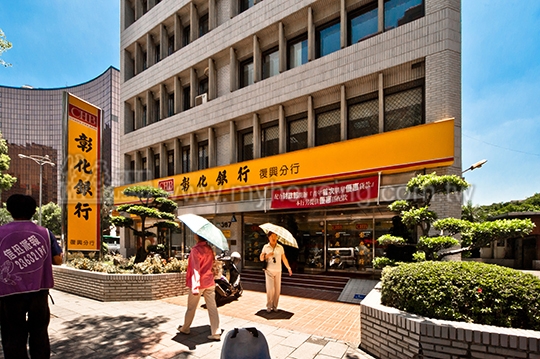 房市拉警報！　國銀房貸逾放比罕見攀升