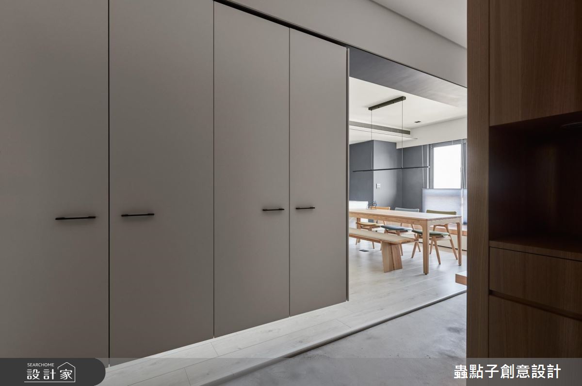 用河岸景觀佐餐！年輕夫妻與孩子的敞亮中古屋