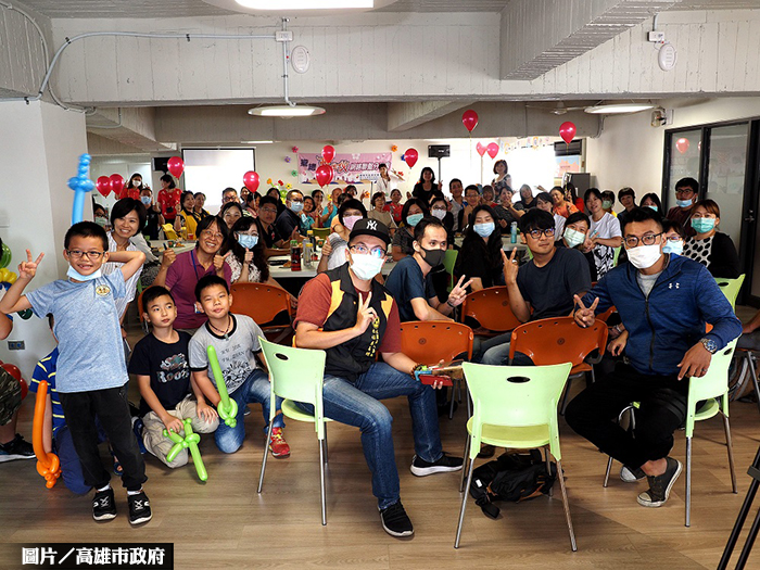 高雄成立鳳山五甲社福中心 具多元功能