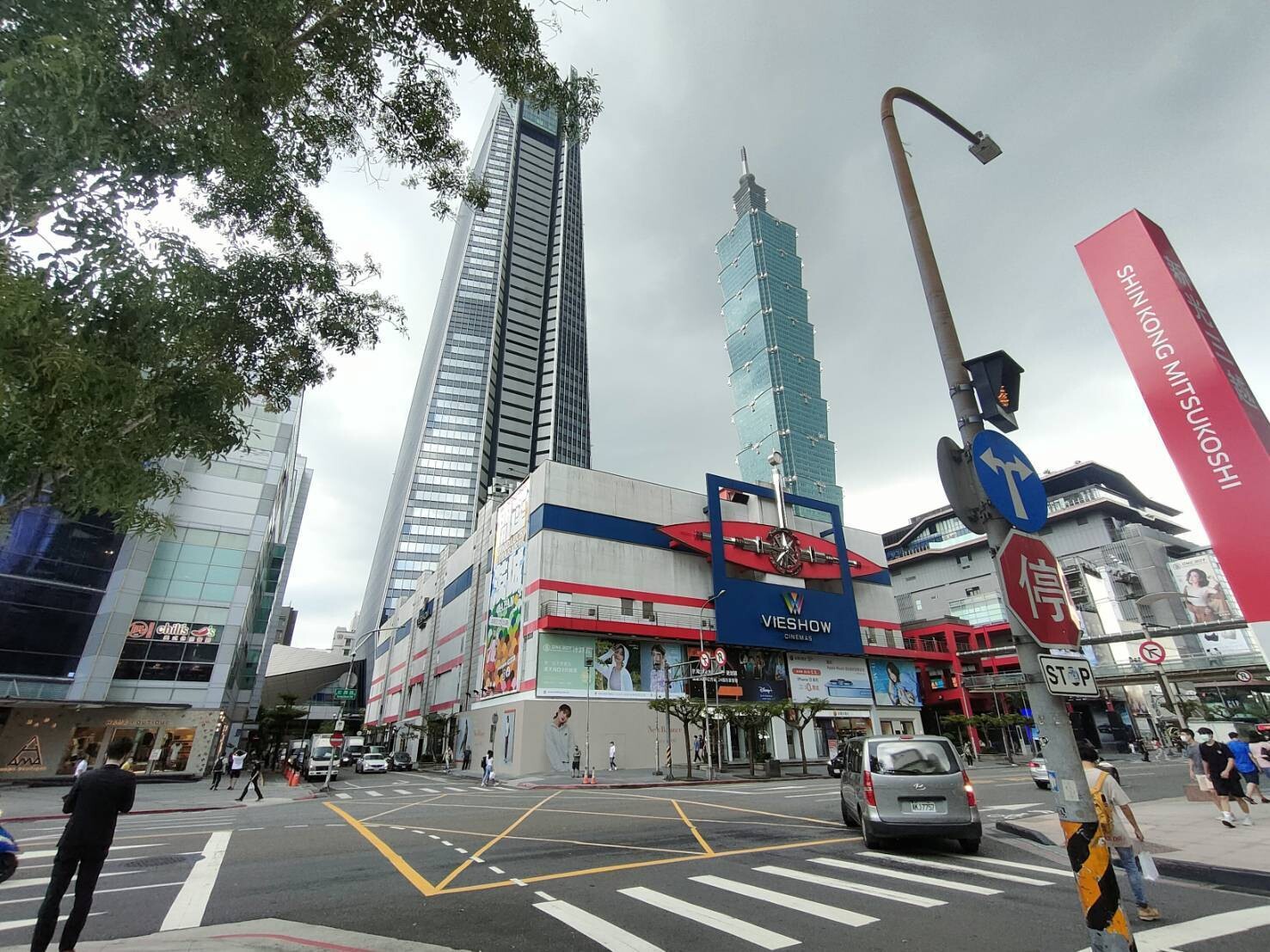 威秀電信大道進化成運動潮街  品牌拚大、拚潮