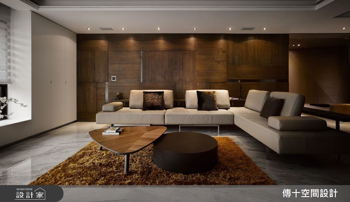 十字軸線破解不規則大宅！傳統前衛並陳的跨世代時尚