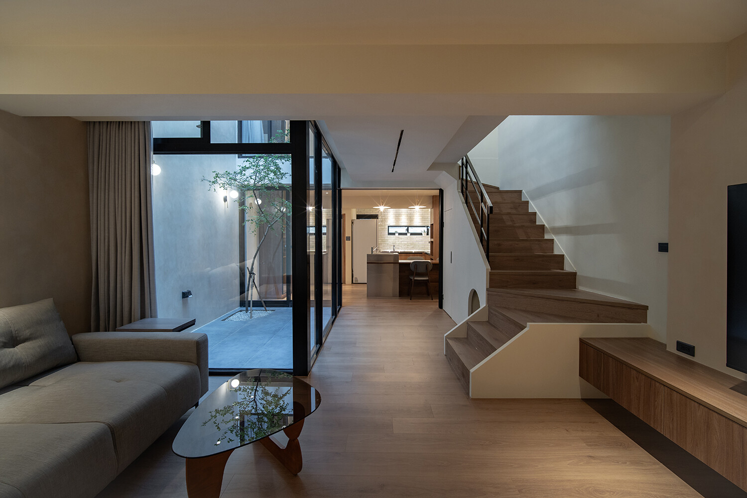 引光植綠與自然共生　老屋蛻變後的慢活微溫