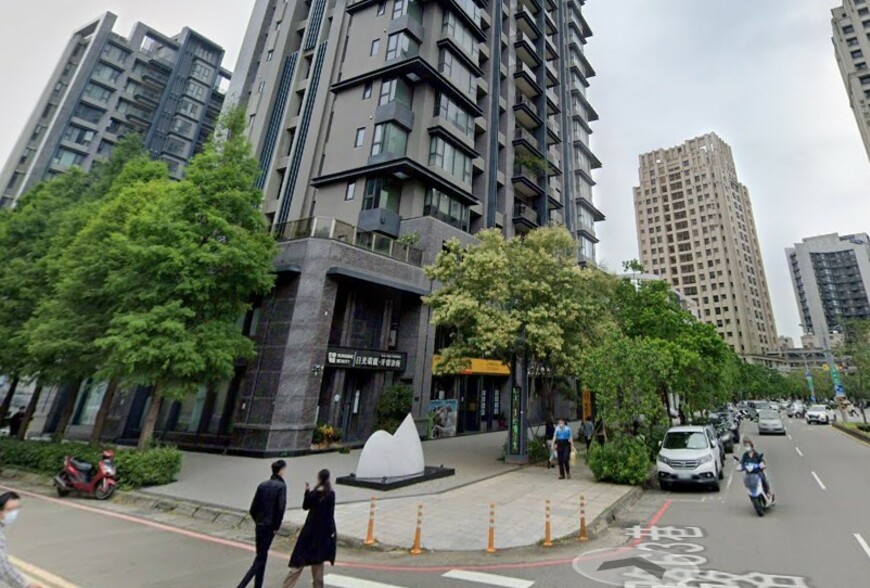 從被笑盤子到賺翻人生！他14年前排隊買新竹「天價屋」 如今一轉手淨賺近...