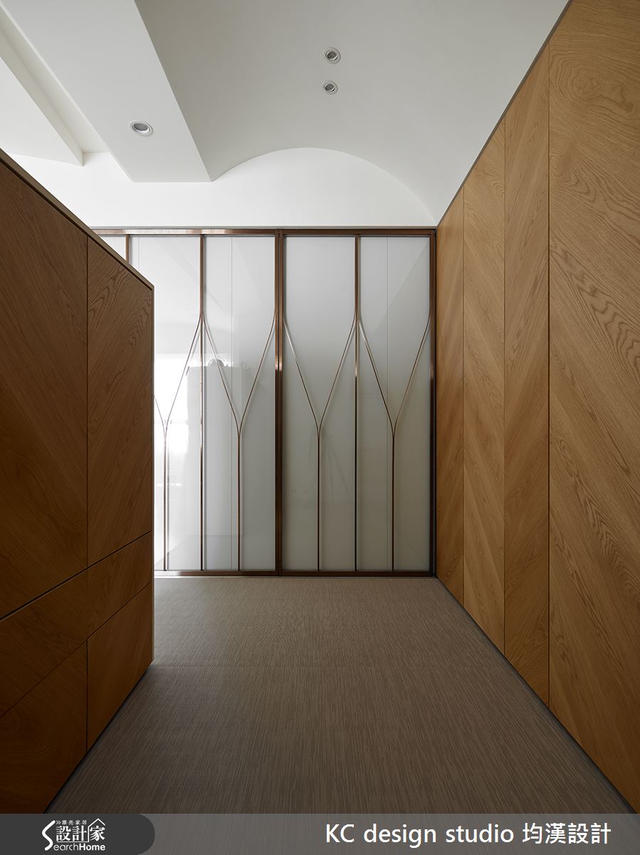 圓弧律動的 27 坪現代宅  讓居家變得不一樣