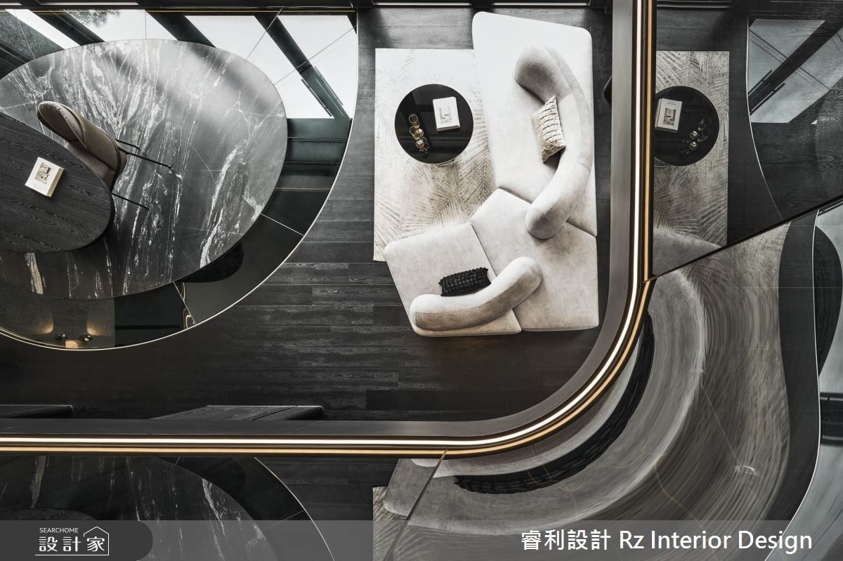 以空間詮釋設計理念！50 坪複層建築融合藝術展覽、住宅與辦公空間，複合...