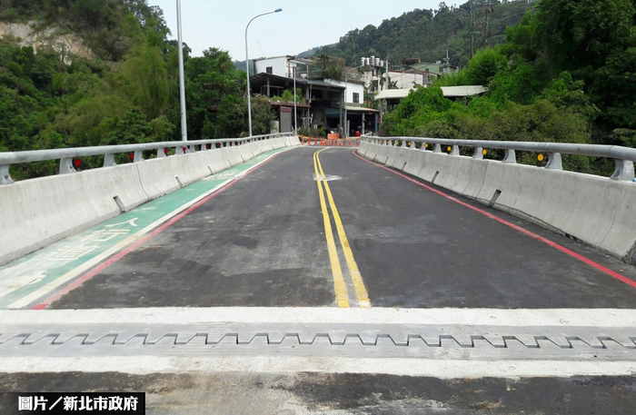 三峽竹崙橋通車　假日觀光更順利