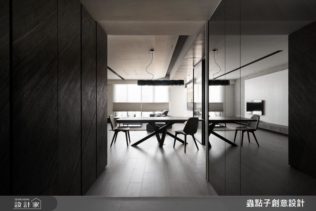 打破 40 坪簡約居宅框架 ! 書房暗藏了漂浮玻璃屋